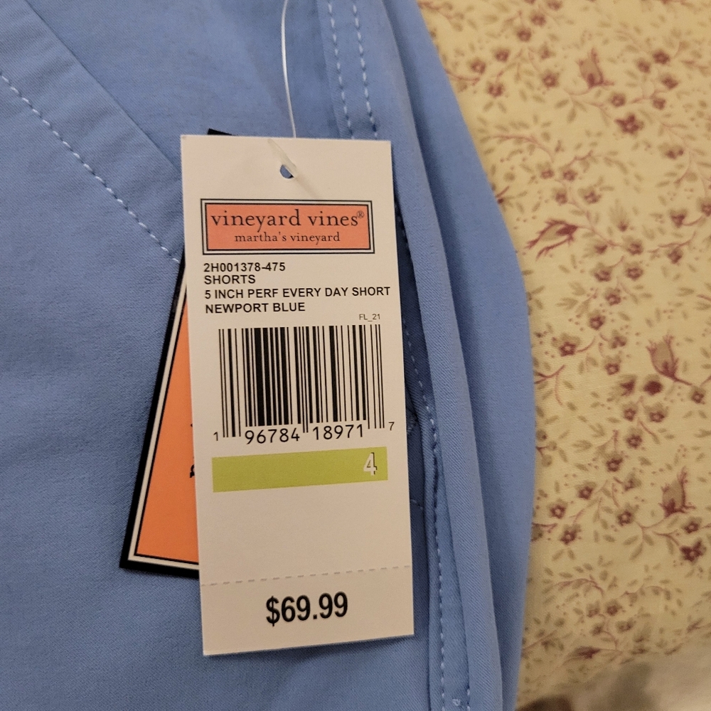 Vineyard Vines size 4 -  brand NWT